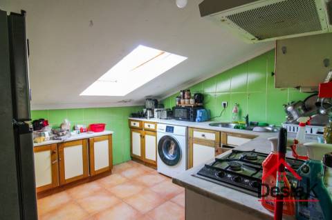 Arrumos transformados em T4, no coração de São Pedro