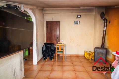 Arrumos transformados em T4, no coração de São Pedro