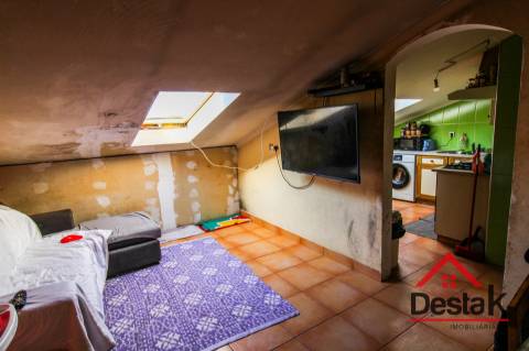 Arrumos transformados em T4, no coração de São Pedro