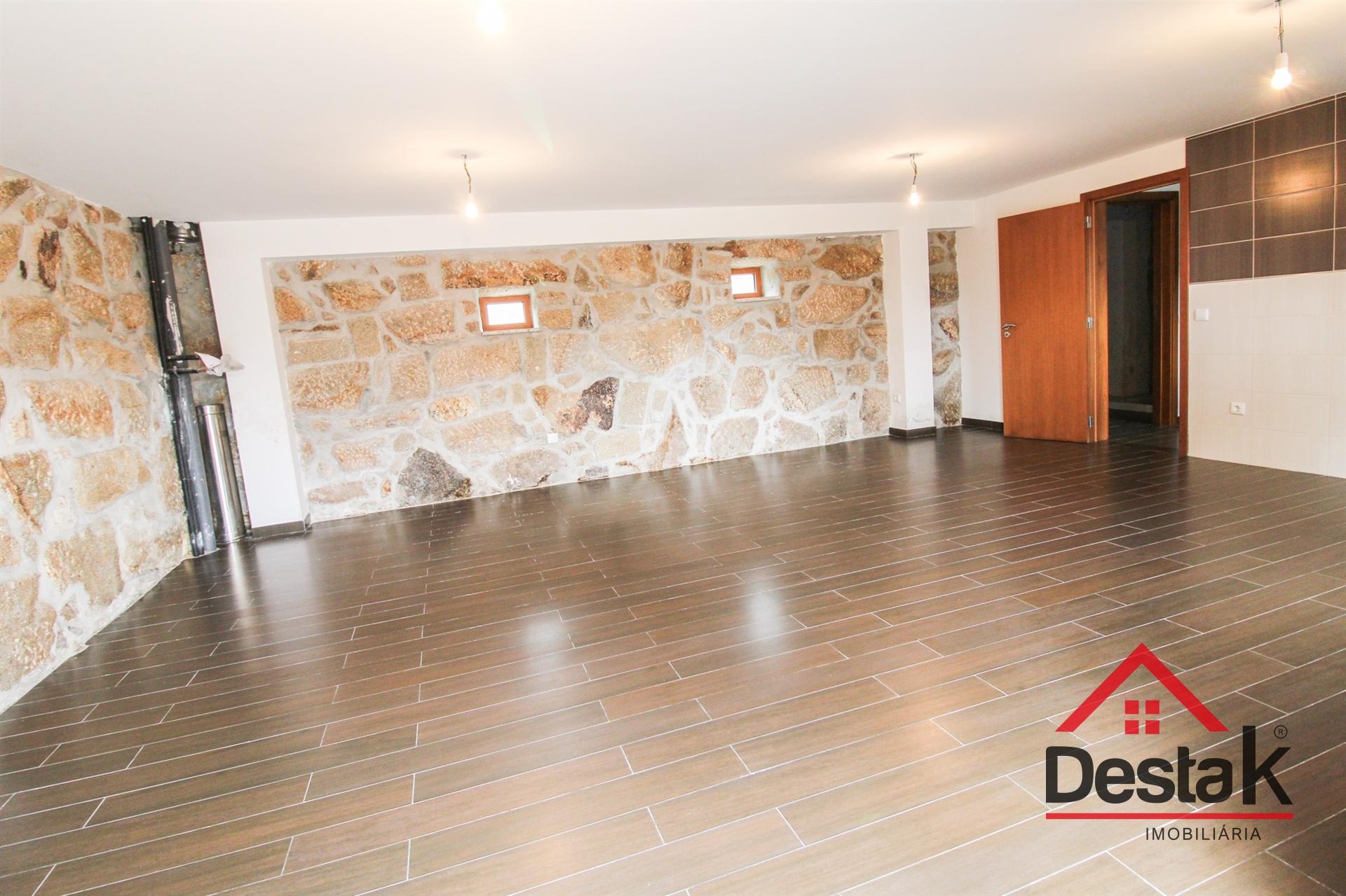 Moradia nova V3 para venda em São Pedro do Sul