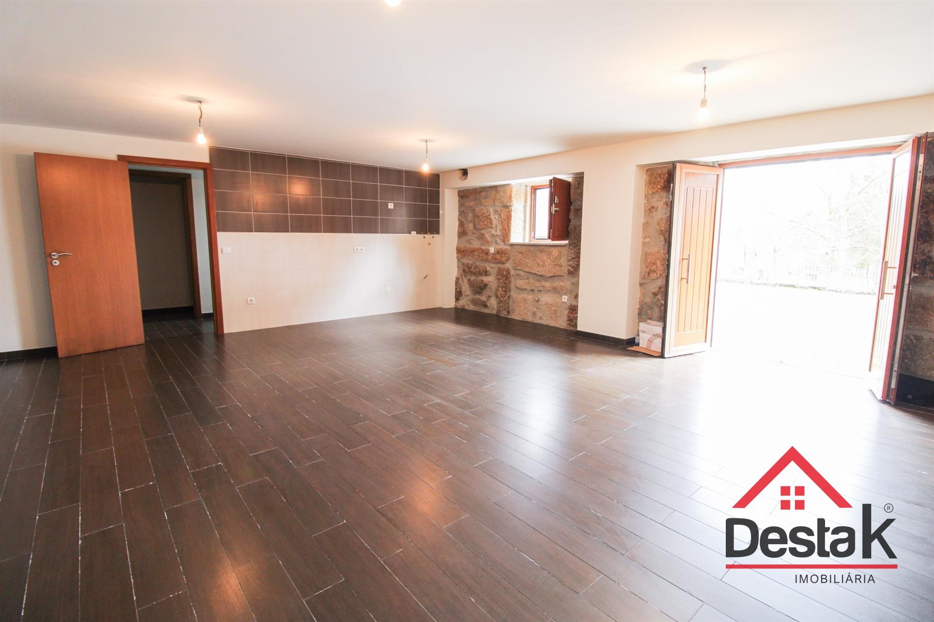 Moradia nova V3 para venda em São Pedro do Sul