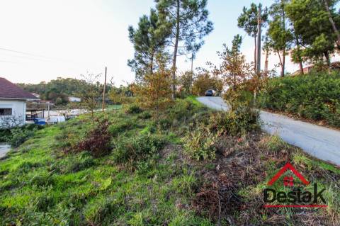 Terreno para Construção em Vila Maior