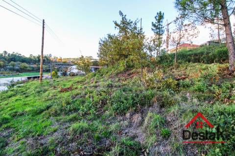 Terreno para Construção em Vila Maior