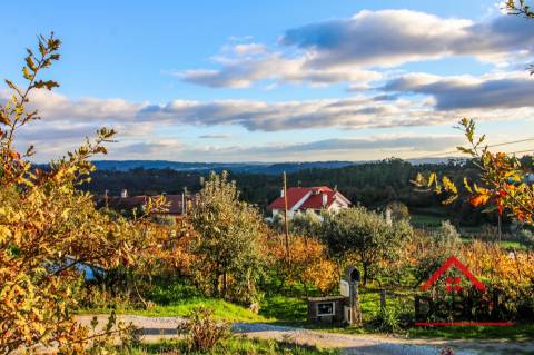 Terreno para Construção em Vila Maior