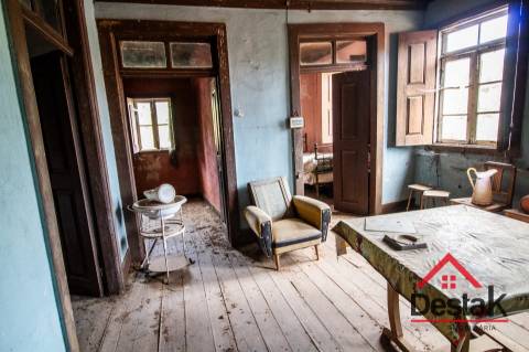 Moradia para Reconstrução em Aveloso – Para quem procura tranquilidade e vida rural