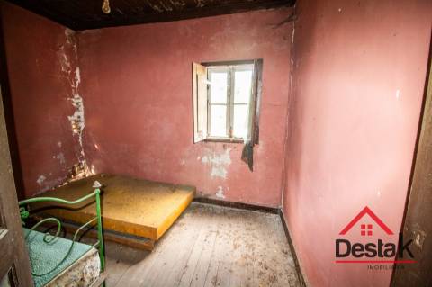 Moradia para Reconstrução em Aveloso – Para quem procura tranquilidade e vida rural