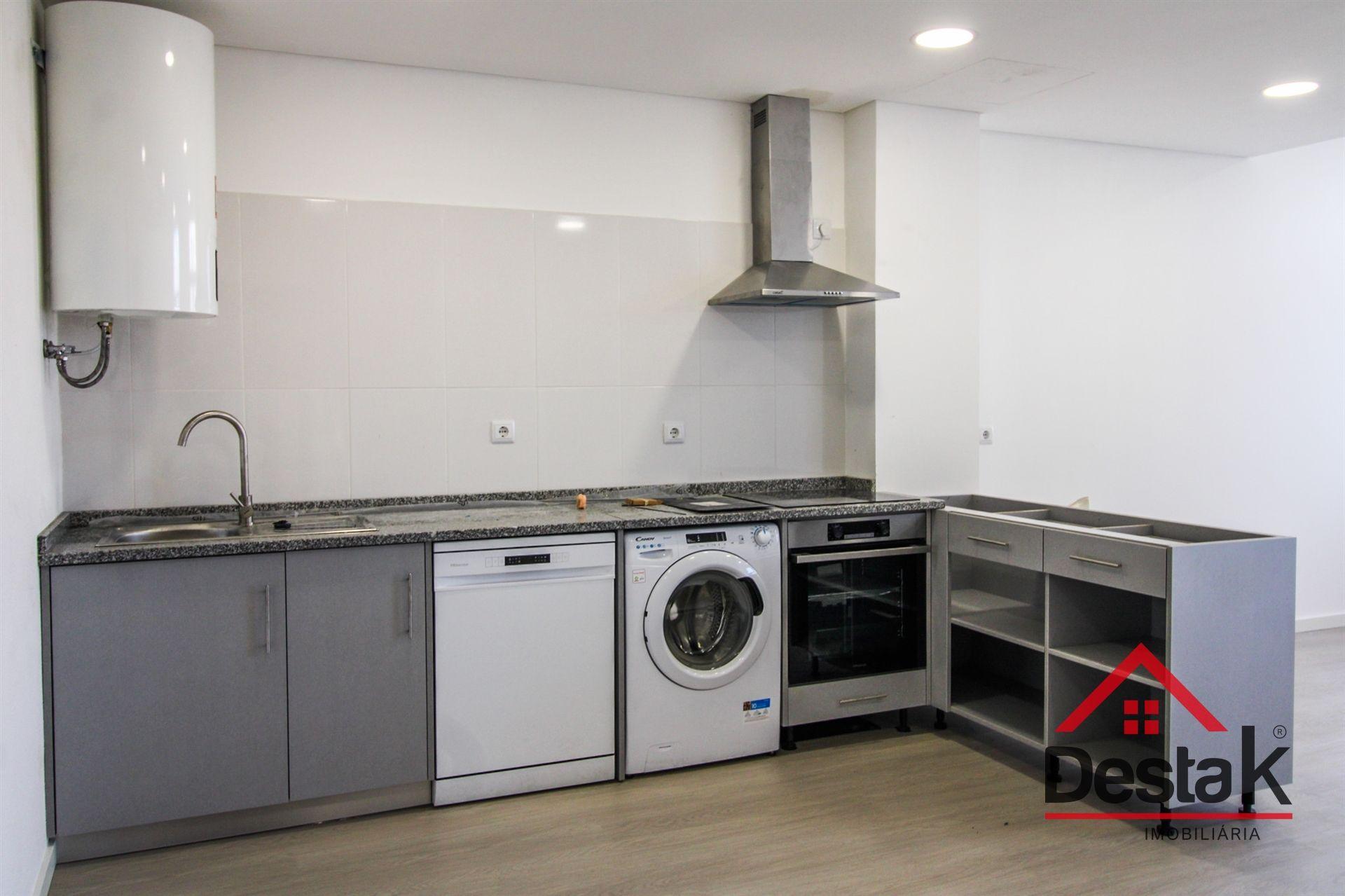 Apartamento novo para arrendamento em São Pedro do Sul