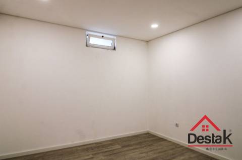 Apartamento novo para arrendamento em São Pedro do Sul