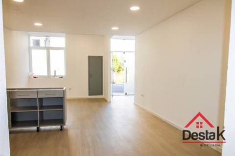 Apartamento novo para arrendamento em São Pedro do Sul