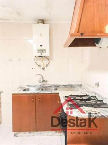 Moradia T2 em Drizes para arrendamento