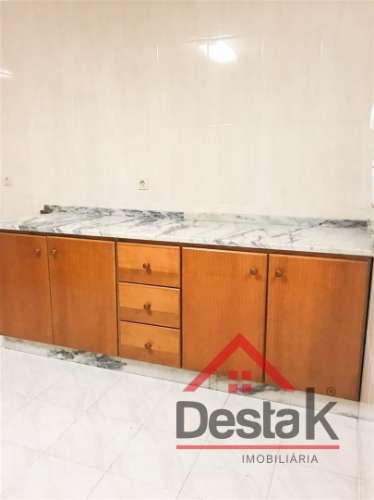 Moradia T2 em Drizes para arrendamento