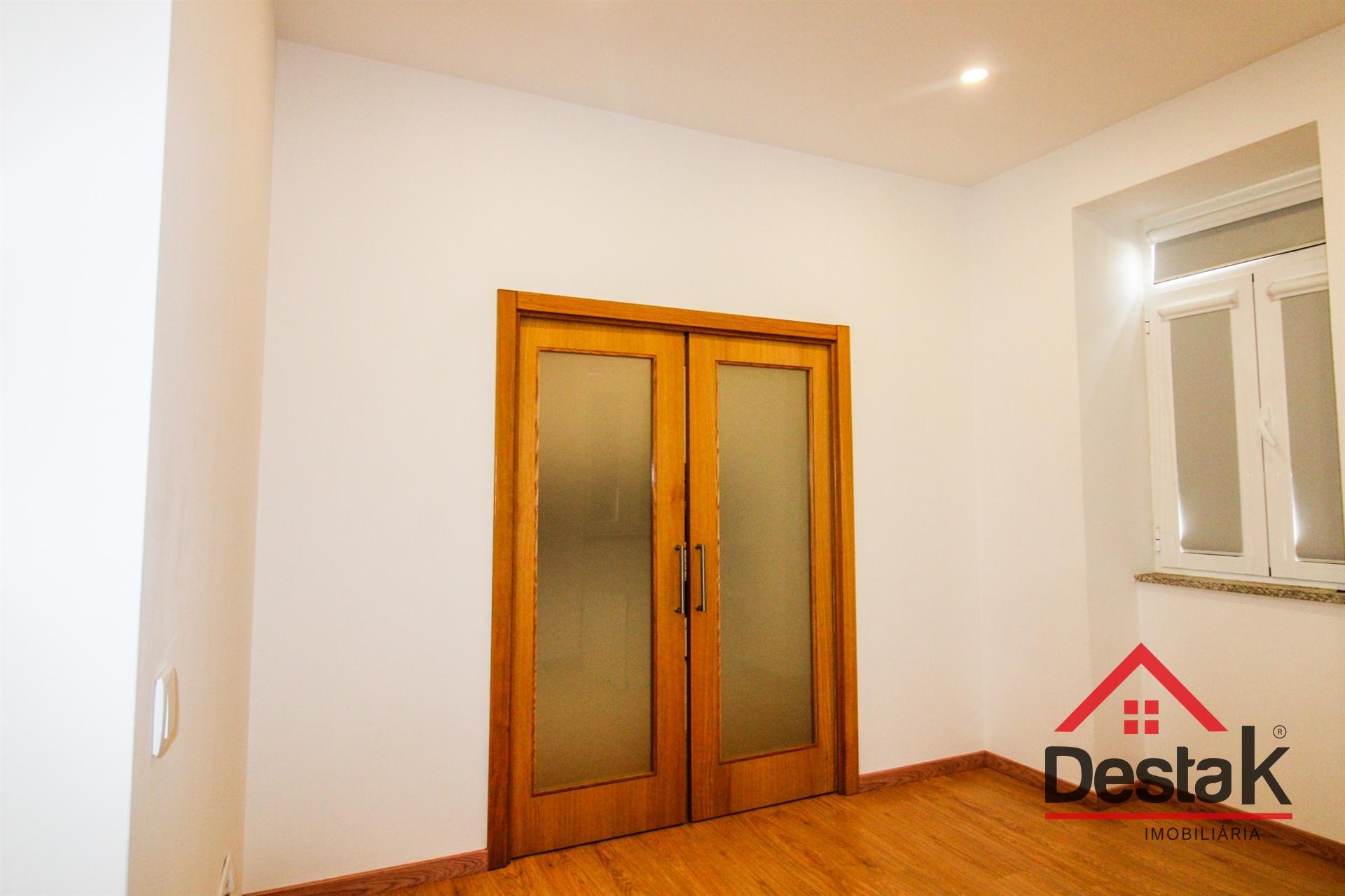 Apartamento T2 duplex, centro de São pedro do Sul