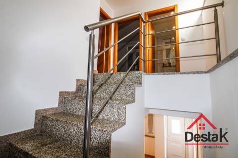 Apartamento T2 duplex, centro de São pedro do Sul