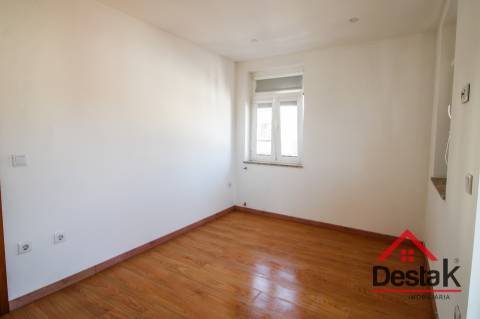 Apartamento T2 duplex, centro de São pedro do Sul