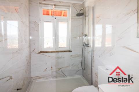 Apartamento T2 duplex, centro de São pedro do Sul