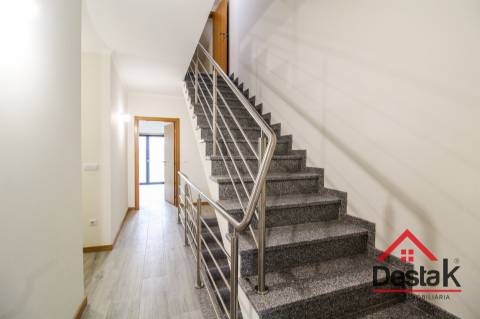 ✨ Moradia V5 Geminada Nova – Termas de São Pedro do Sul ✨