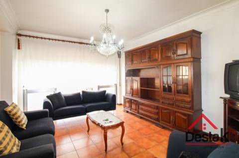 Apartamento T4 no coração de São Pedro do Sul, para venda