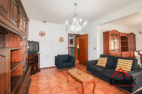 Apartamento T4 no coração de São Pedro do Sul, para venda