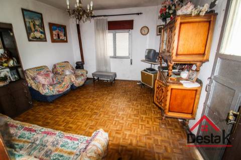 Imponente moradia em Pedra para venda, Fornelo, Oliveira De Frades