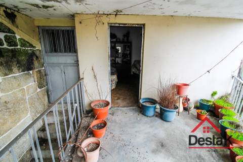 Imponente moradia em Pedra para venda, Fornelo, Oliveira De Frades