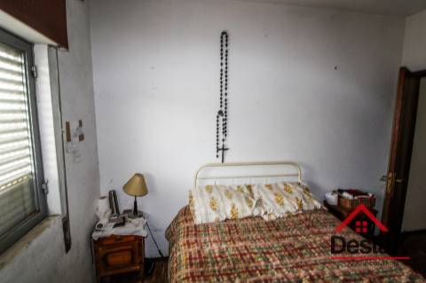 Imponente moradia em Pedra para venda, Fornelo, Oliveira De Frades