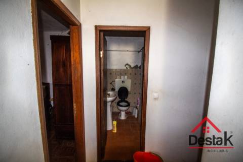 Imponente moradia em Pedra para venda, Fornelo, Oliveira De Frades