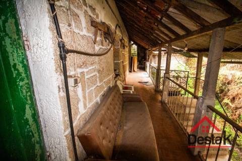 Imponente moradia em Pedra para venda, Fornelo, Oliveira De Frades