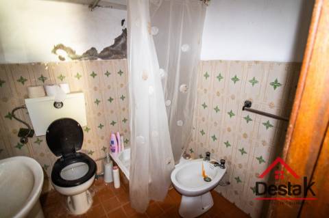 Imponente moradia em Pedra para venda, Fornelo, Oliveira De Frades