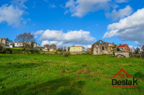 Terreno Urbano em zona nobre de São Pedro do Sul