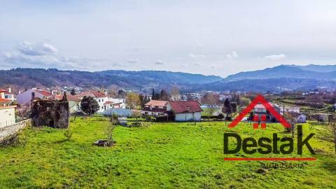Terreno Urbano em zona nobre de São Pedro do Sul