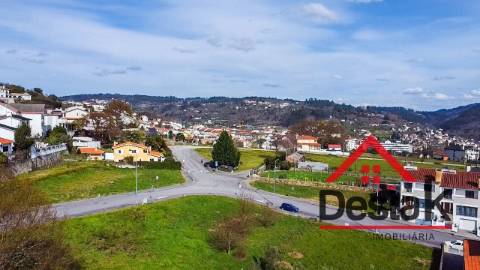 Terreno Urbano em zona nobre de São Pedro do Sul