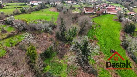 Quinta com área de 1 hectare para venda em Carvalhais, São Pedro do Sul