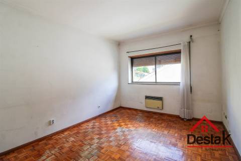 Moradia Geminada V4 no coração da cidade de São Pedro do Sul