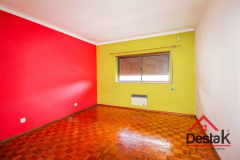 Moradia Geminada V4 no coração da cidade de São Pedro do Sul