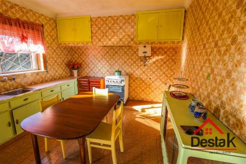 Moradia V5  com alma e potencial na A1 – Albergaria-À-Velha