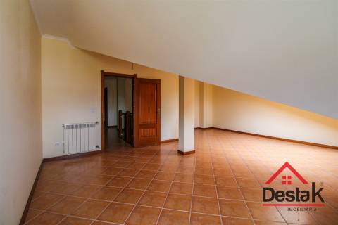 Apartamento Duplex para venda nas Termas de São Pedro do Sul