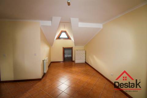 Apartamento Duplex para venda nas Termas de São Pedro do Sul