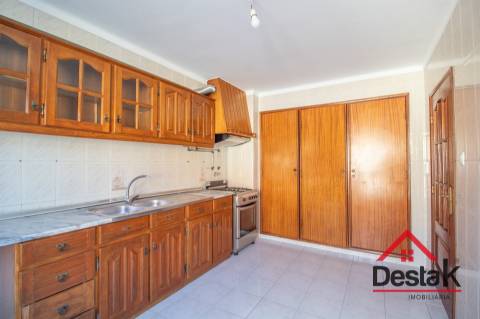 Apartamento T3 para venda no centro de Oliveira de Frades!