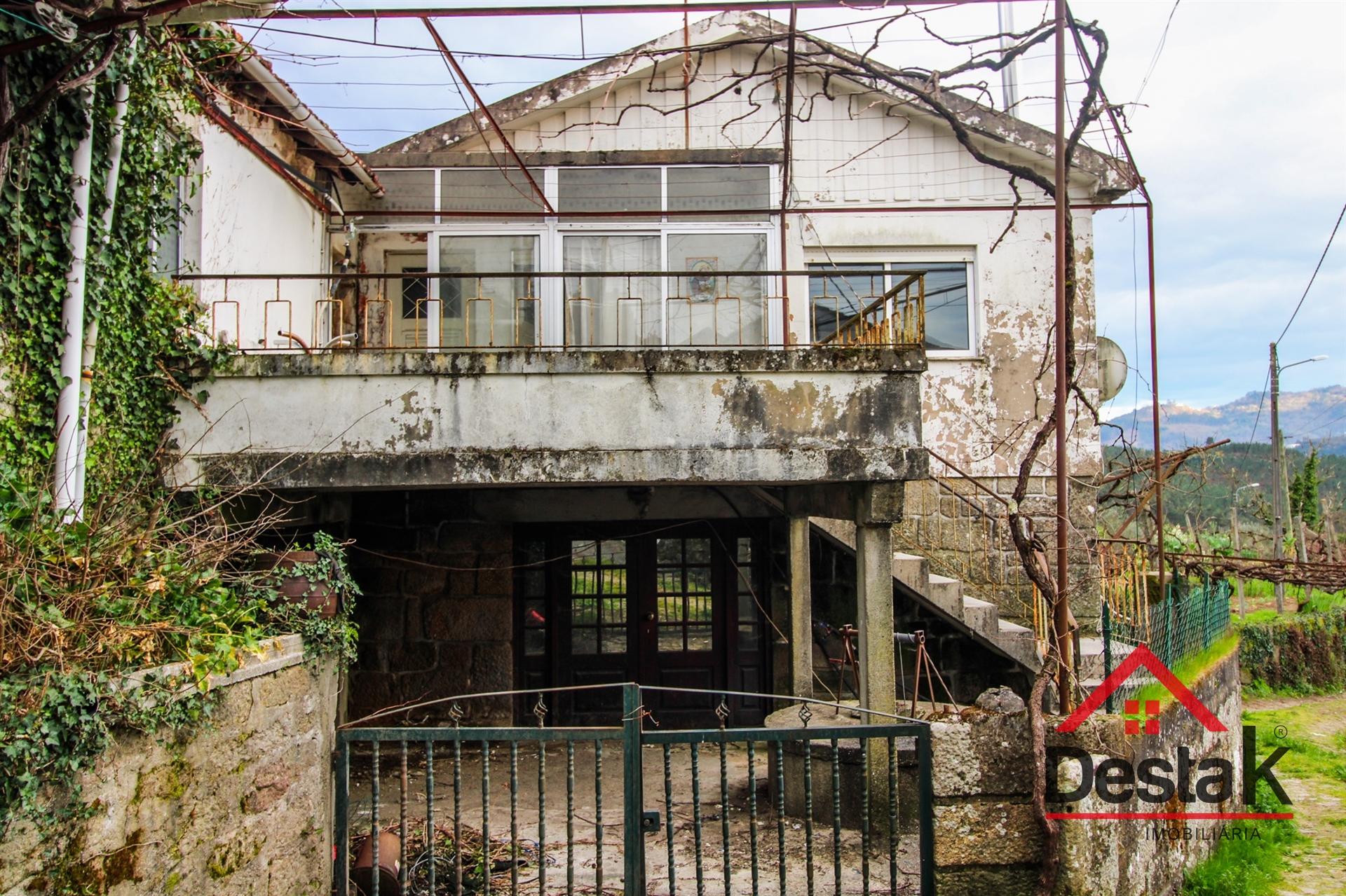 Moradia T3 em Covelas - Serrazes