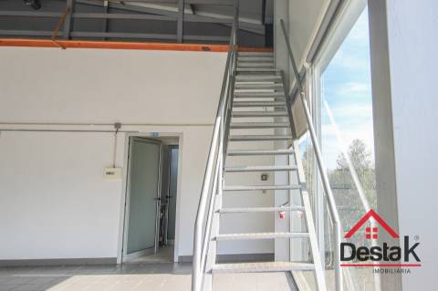 Pavilhão em excelentes condições  para venda ,em Talhadas, Sever do Vouga!