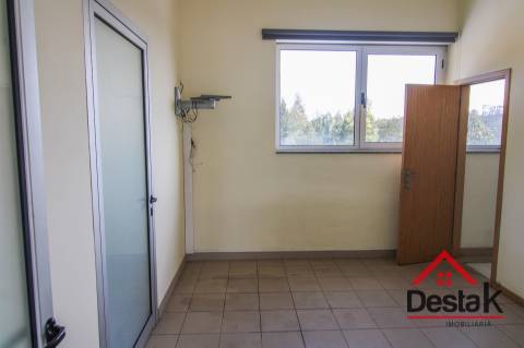 Pavilhão em excelentes condições  para venda ,em Talhadas, Sever do Vouga!