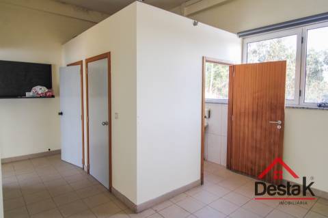 Pavilhão em excelentes condições  para venda ,em Talhadas, Sever do Vouga!