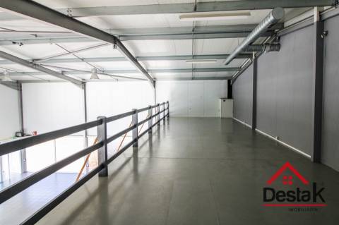 Pavilhão em excelentes condições  para venda ,em Talhadas, Sever do Vouga!