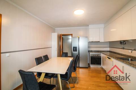 Apartamento T3 no centro de São Pedro do Sul
