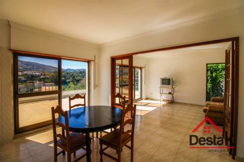 Apartamento T1 com terraço nas Termas de São Pedro do Sul