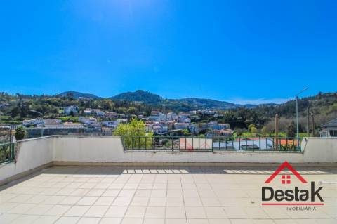 Apartamento T1 com terraço nas Termas de São Pedro do Sul