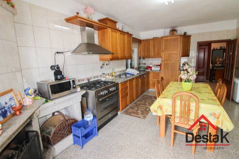 Moradia V3 para venda em, Rio De Mel, São Pedro Do Sul!