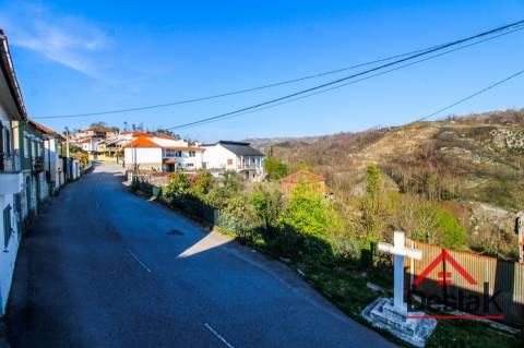 Moradia T3 Isolada para venda, em Ervilhal do Sul