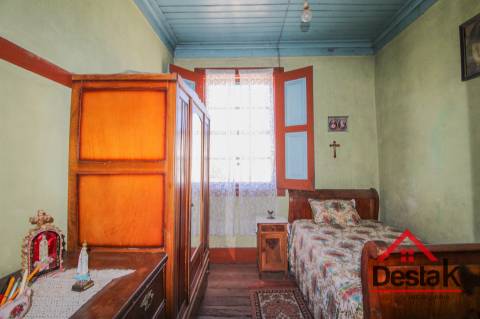 Moradia em granito para venda, 15 minutos de Viseu