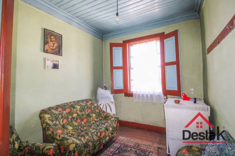 Moradia em granito para venda, 15 minutos de Viseu